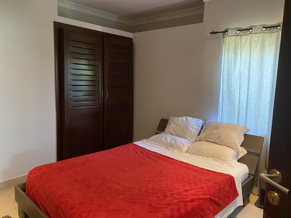 B Bakerstreet - Beautiful Two Bedroom Apartment Аккра Экстерьер фото